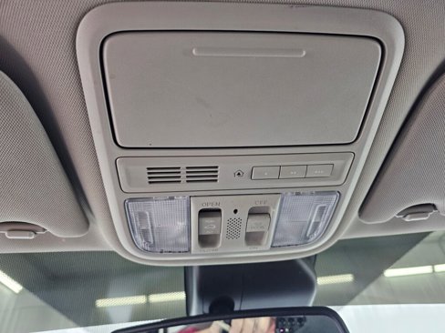 Used 2014 Honda Odyssey EX-L image 17