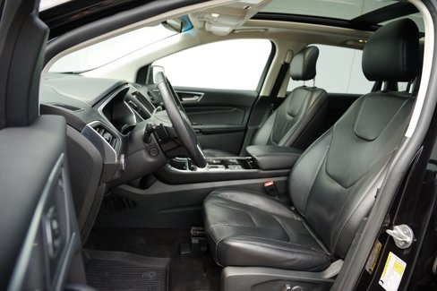 Used 2019 Ford Edge Titanium image 12