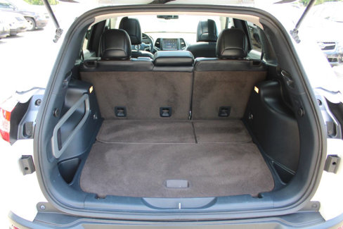 Used 2016 Jeep Cherokee Limited image 17
