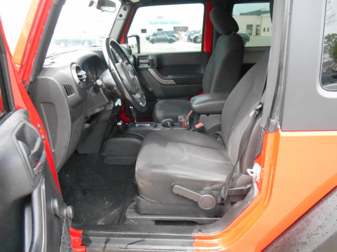 Used 2018 Jeep Wrangler Sport image 11