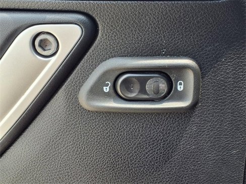Used 2014 Jeep Wrangler Unlimited Rubicon w/ Connectivity Group image 22