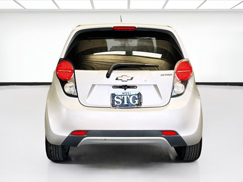 Used 2014 Chevrolet Spark LT image 5