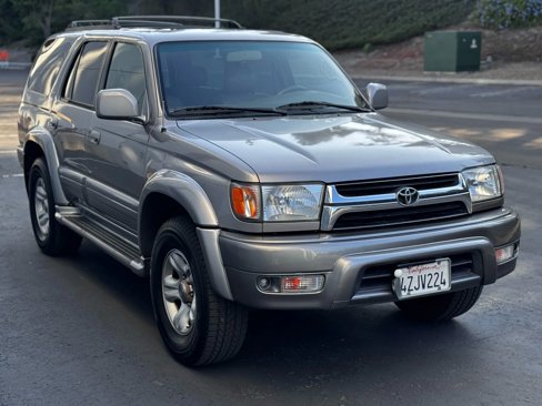 Used 2002 Toyota 4Runner Limited image 3