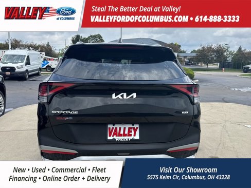 Used 2023 Kia Sportage EX image 5