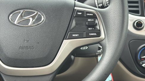 Used 2022 Hyundai Accent SEL image 16