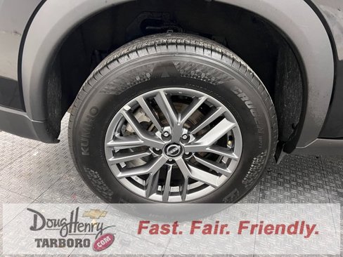 Used 2024 Nissan Rogue S image 17