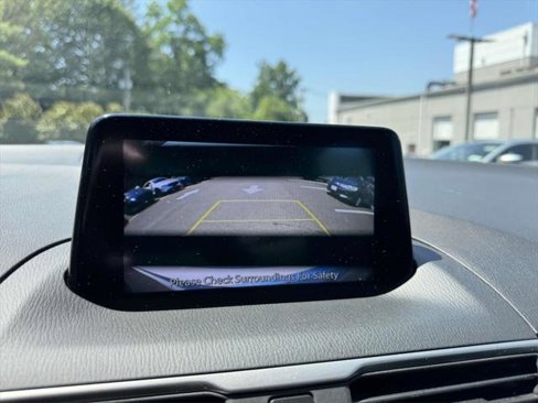 Used 2018 MAZDA MAZDA3 Touring image 23