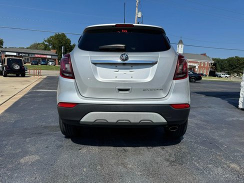Used 2020 Buick Encore Preferred w/ Safety Package image 5