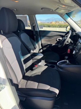 Used 2019 Kia Soul + image 14