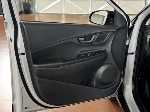 Used 2023 Hyundai Kona SEL image 15