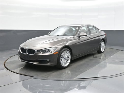 Used 2014 BMW 328i xDrive Sedan image 3