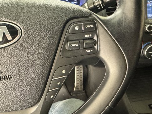 Used 2016 Kia Forte Koup SX w/ SX Premium Package image 15