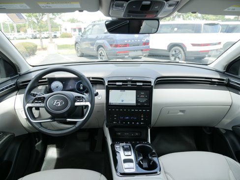 Certified 2022 Hyundai Tucson Limited w/ Cargo Package image 17