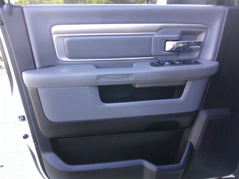 Used 2018 RAM 2500 SLT image 9