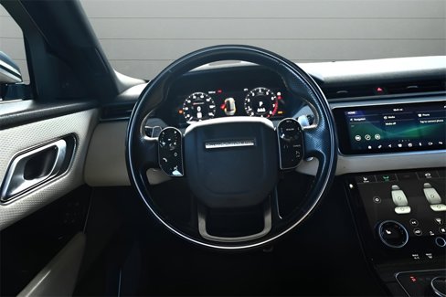 Used 2019 Land Rover Range Rover Velar R-Dynamic SE image 35