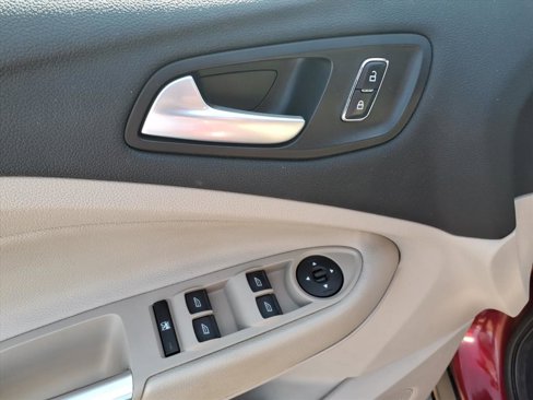 Used 2016 Ford Escape SE w/ Equipment Group 201A image 13