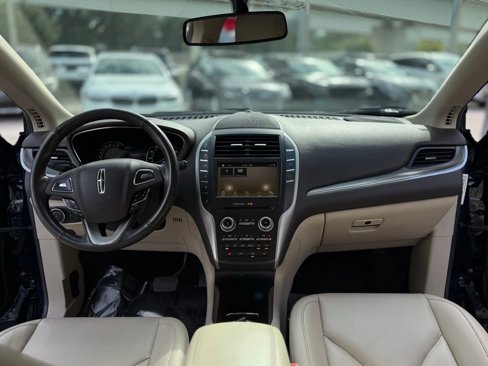 Used 2017 Lincoln MKC Premiere image 23