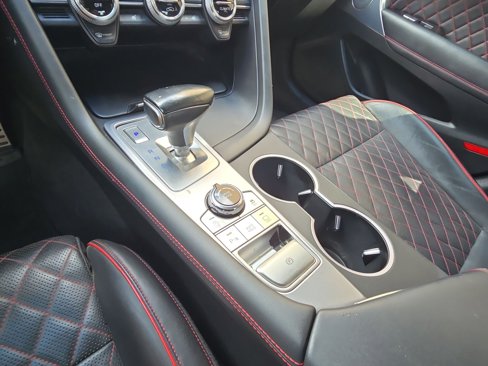 Used 2019 Genesis G70 2.0T Advanced w/ Sport Package image 15