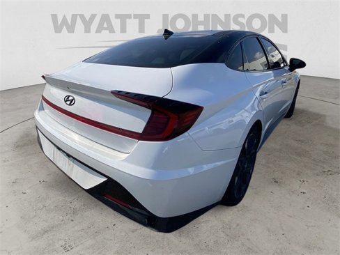 Used 2021 Hyundai Sonata SEL Plus w/ Tech Package image 9