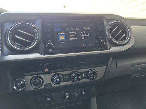 Used 2018 Toyota Tacoma TRD Sport image 53