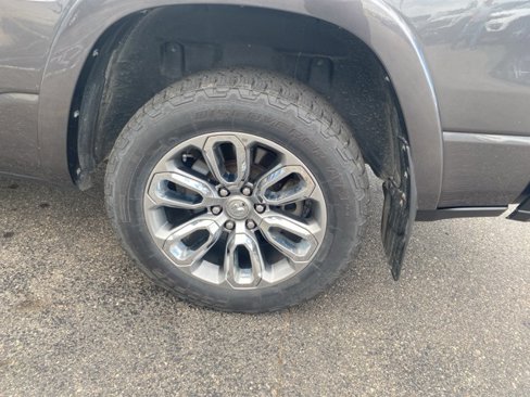 Used 2021 RAM 1500 Laramie w/ Sport Appearance Package image 9