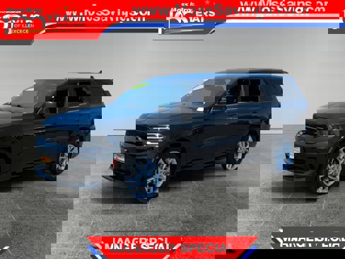 Used 2023 Dodge Durango GT image 1