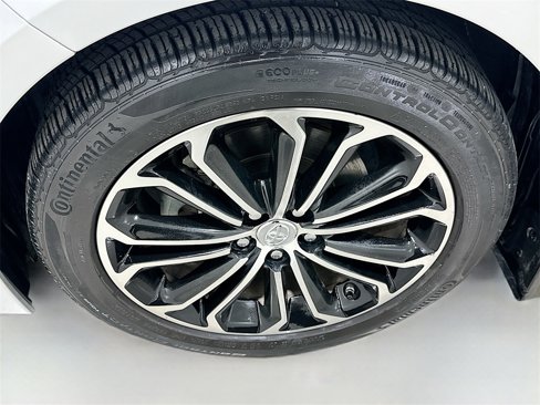Used 2023 Toyota Corolla LE image 30
