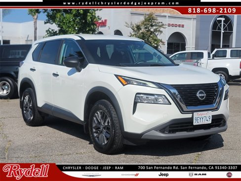 Used 2023 Nissan Rogue S image 1