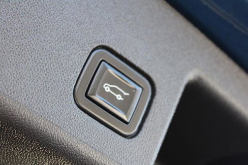 Used 2022 Chevrolet Equinox RS w/ Infotainment Package image 55