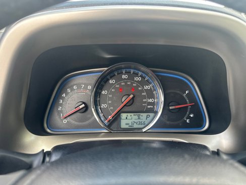 Used 2015 Toyota RAV4 Limited image 27