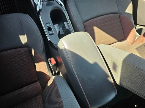 Used 2025 Toyota Corolla SE image 24
