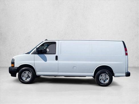Used 2020 Chevrolet Express 2500 w/ Communications Package image 9