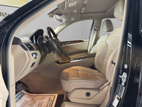 Used 2014 Mercedes-Benz ML 550 4MATIC image 9