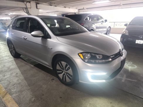 Used 2019 Volkswagen e-Golf SE w/ Driver Assistance Package image 23
