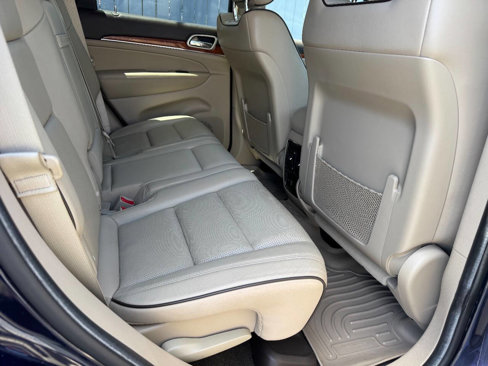 Used 2012 Jeep Grand Cherokee Overland image 14
