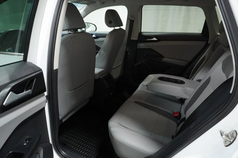 Used 2022 Volkswagen Taos SE image 7