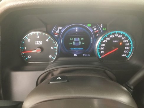Used 2018 Chevrolet Suburban Premier image 37