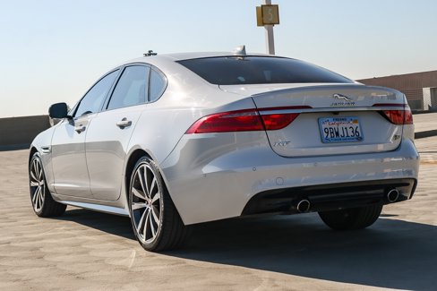 Used 2018 Jaguar XF S image 7