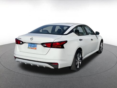 Used 2024 Nissan Altima 2.5 S image 14