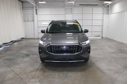 Used 2024 Ford Escape Platinum image 3