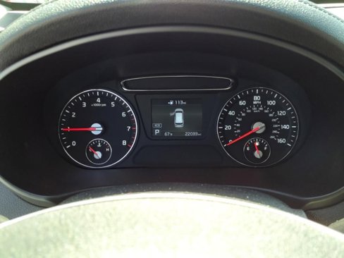 Used 2020 Kia Sorento LX image 18