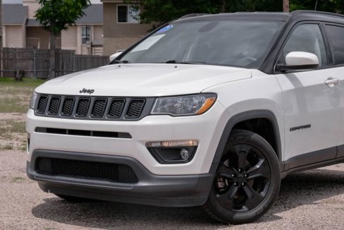 Used 2019 Jeep Compass Latitude image 5