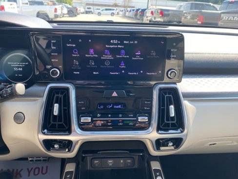 Used 2023 Kia Sorento SX Prestige w/ Panoramic Sunroof Package image 35