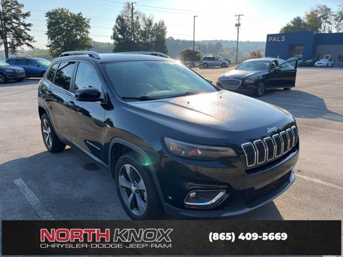 Used 2019 Jeep Cherokee Limited w/ Technology Group image 4