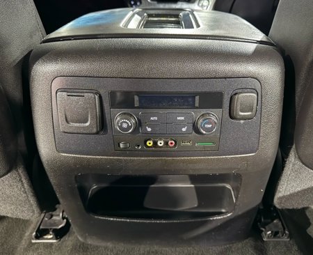 Used 2016 Chevrolet Suburban LTZ image 24