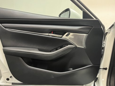 Used 2019 MAZDA MAZDA3 AWD Hatchback w/ Premium Pkg image 13