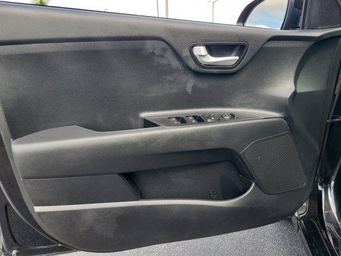 Used 2023 Kia Rio S image 14