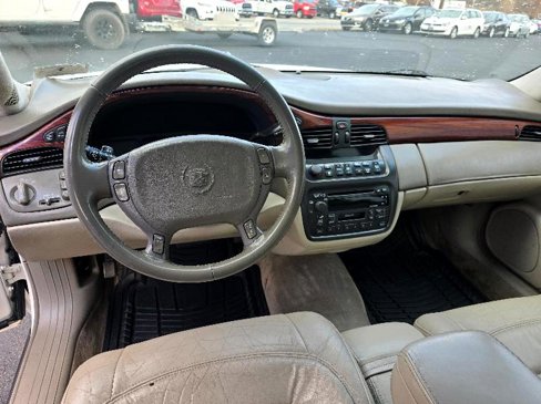 Used 2000 Cadillac De Ville w/ Comfort/Convenience Pkg image 7