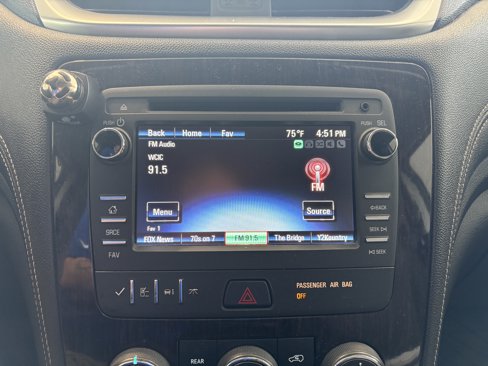 Used 2017 Chevrolet Traverse LT image 17