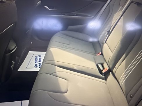 Used 2024 Hyundai Elantra SEL w/ Convenience Package image 13